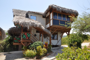 AZULUNA LODGE – Puerto Lopez Beach