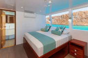 GRAND DAPHNE GALAPAGOS